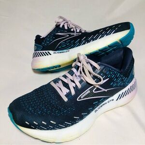 Brooks Women's size 8.5 Athletic Shoes - Navy and Teal